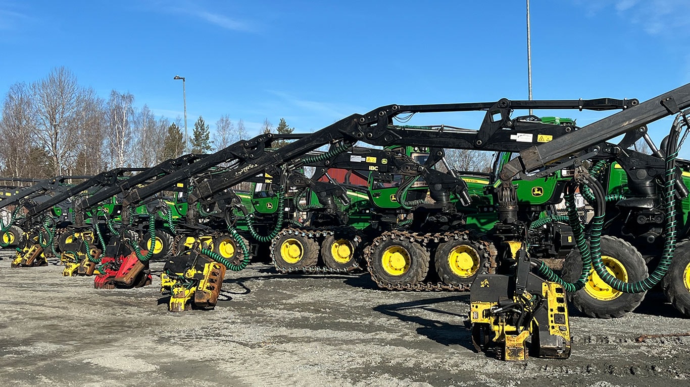 John Deere skördare