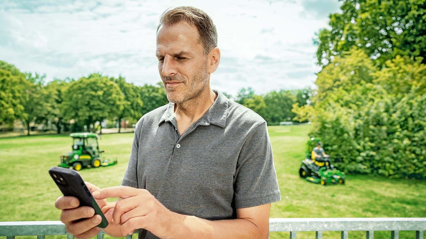 John Deere precisionsteknik för grönytemaskiner