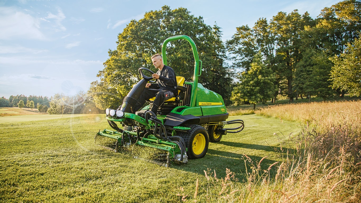 7200A, Golfklippare, trim- och omgivningsklippare, kommersiell klippning