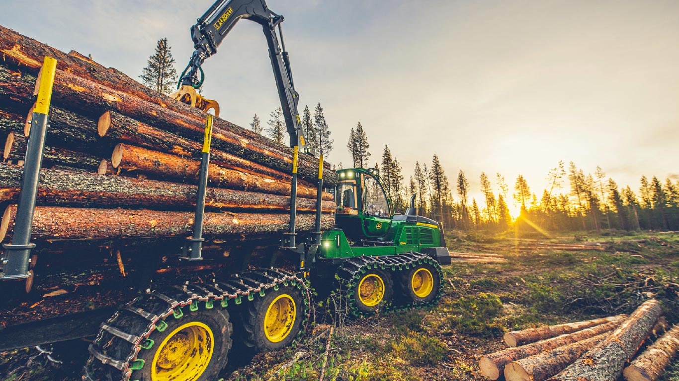 Laddar John Deere 1510G-skotare