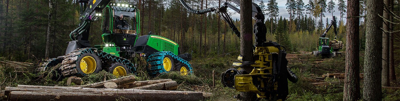 John Deere skördare